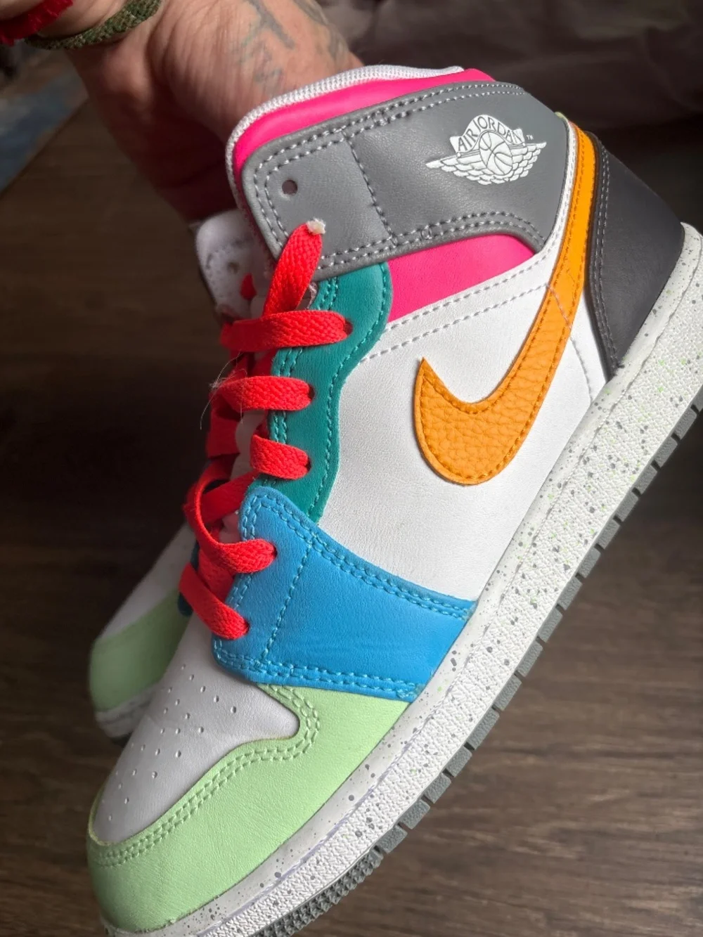 Air Jordan 1 Mid SE (GS)